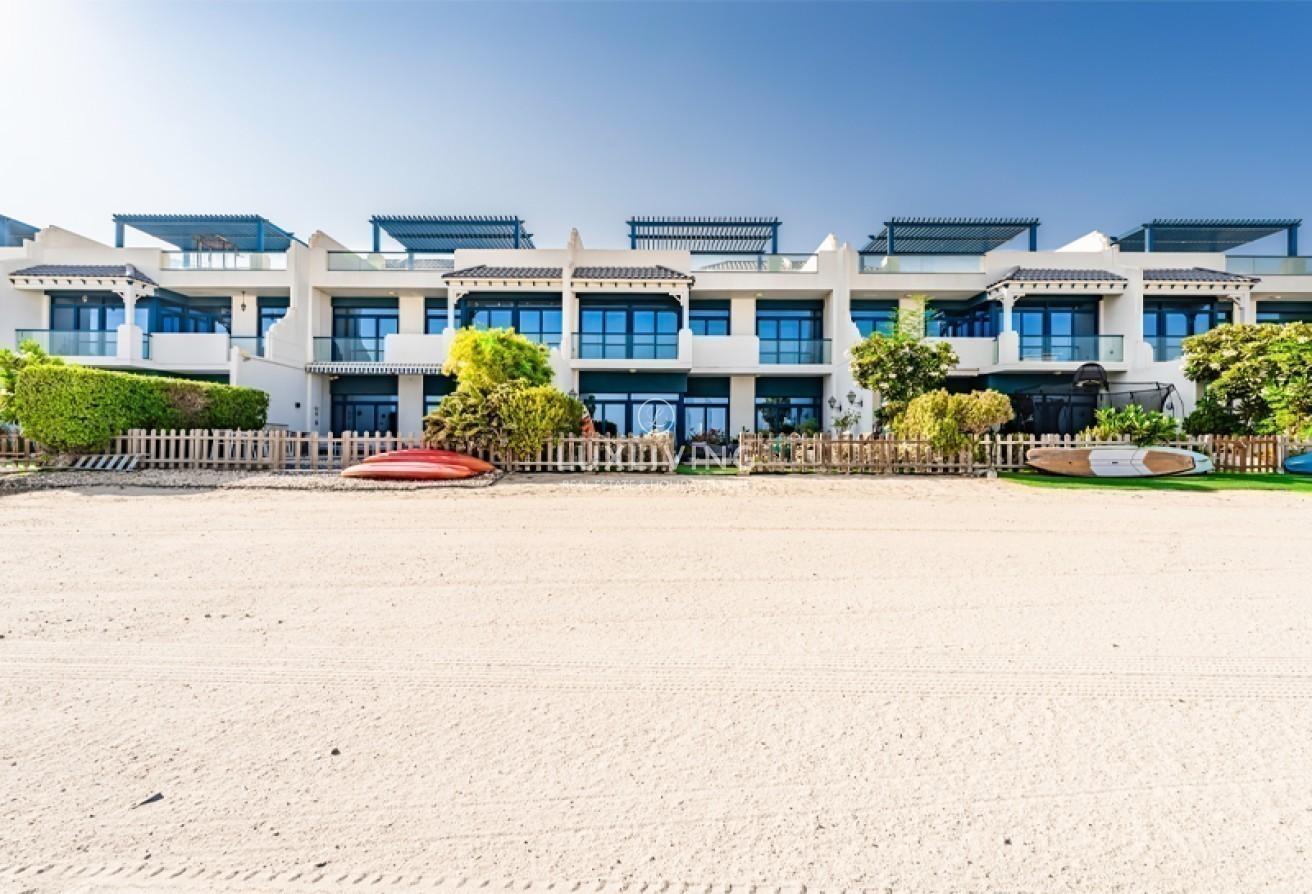 Beachfront Villa | Vacant | Best Deal photo 26