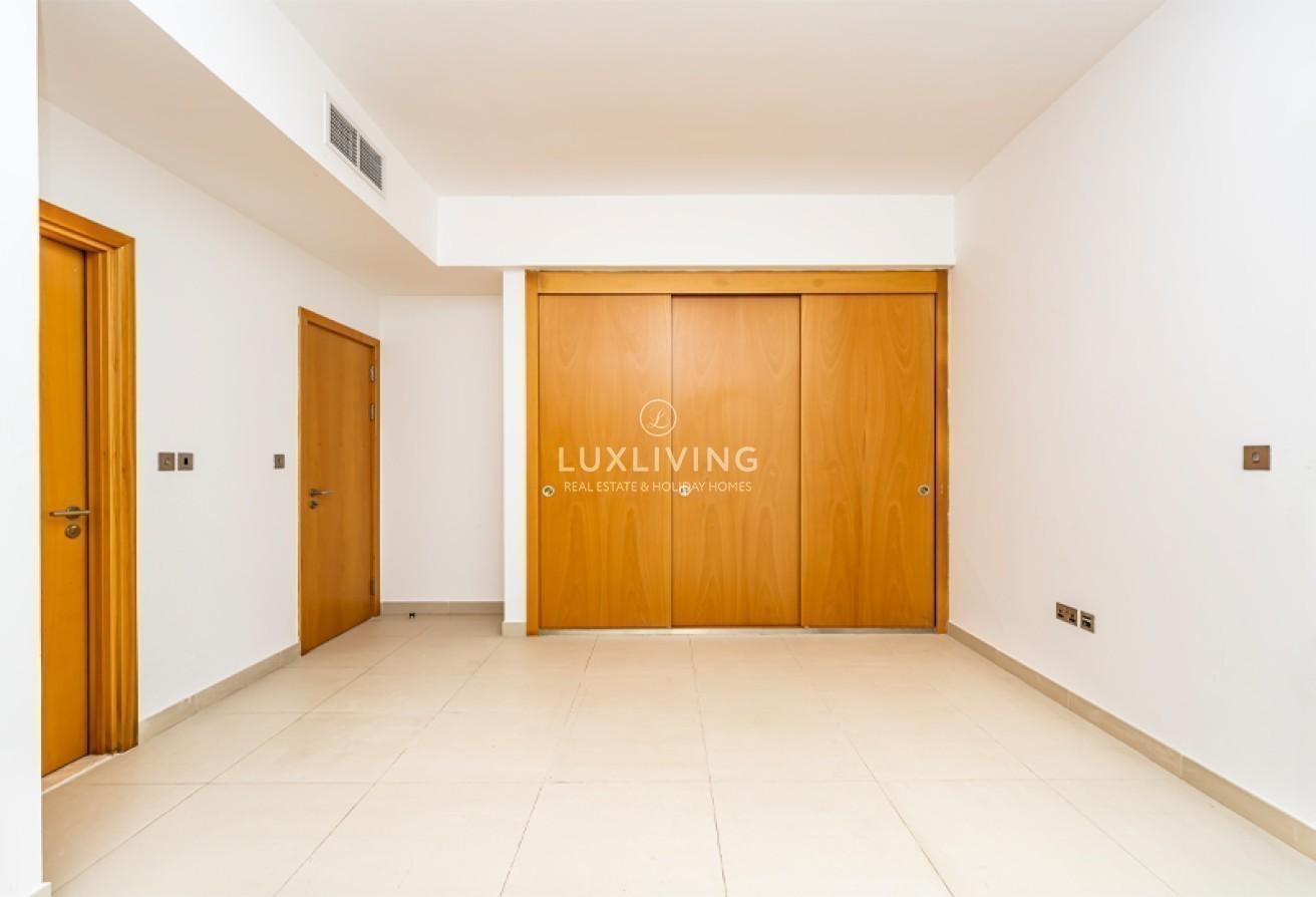 Beachfront Villa | Vacant | Best Deal photo 17