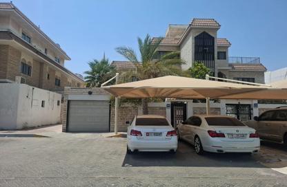 Villa - 3 Bedrooms - 4 Bathrooms for rent in Al Karamah - Abu Dhabi