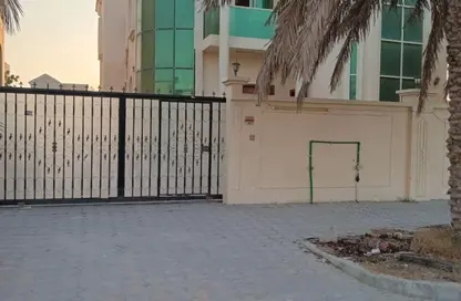 فيلا - 5 غرف نوم - 6 حمامات للايجار في 2 المويهات - المويهات - عجمان