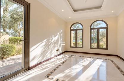 Villa - 4 - 5 for sale in Garden Homes Frond O - Garden Homes - Palm Jumeirah - Dubai