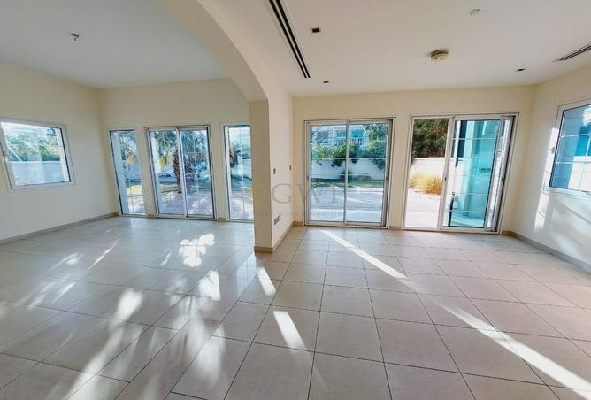 74640054 - صورة العقار 2