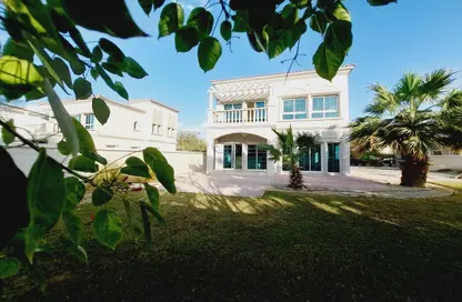 فيلا - 2 غرف نوم - 4 حمامات للايجار في 9J حي - مثلث قرية جميرا - دبي