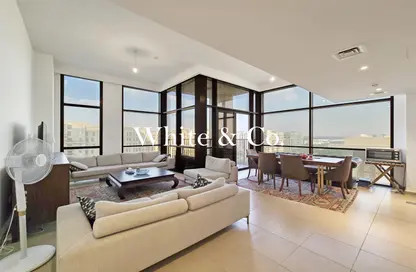 Apartment - 2 Bedrooms - 2 Bathrooms for sale in Jenna Main Square 1 - Jenna Main Square - Town Square - Dubai