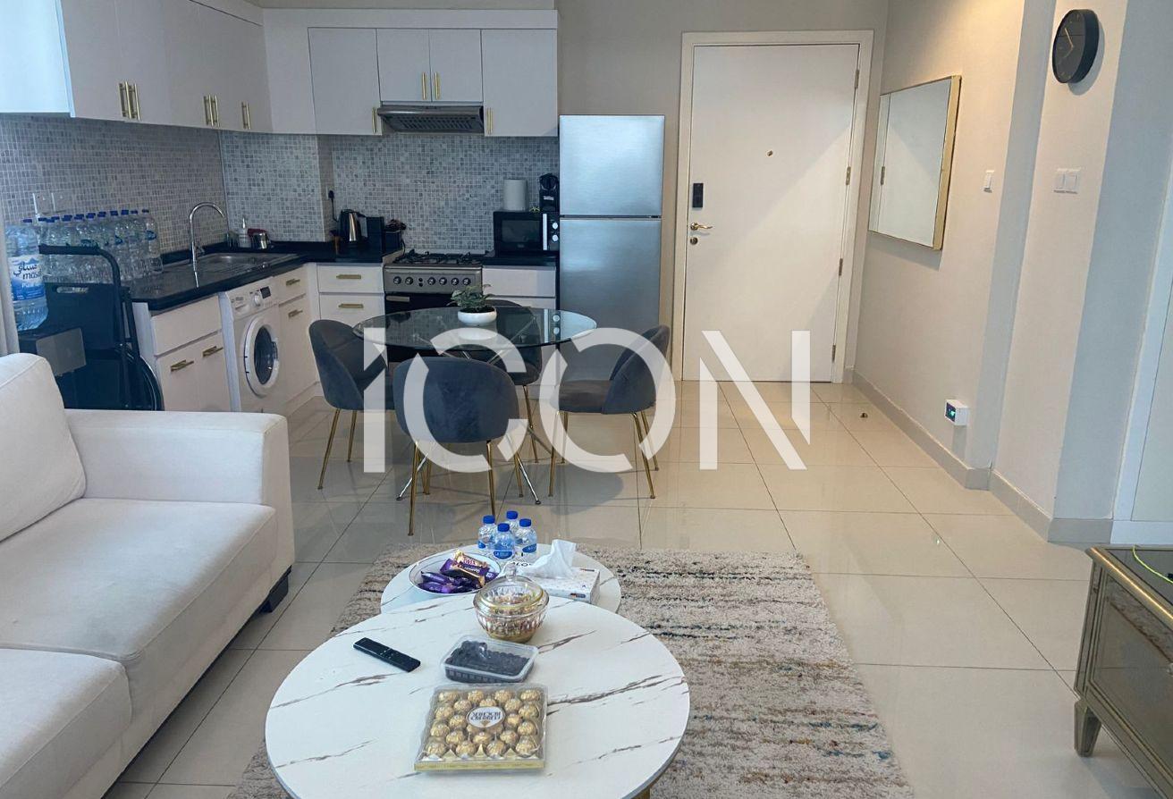 Spacious | Fully furnished 1BR for rent | Vacant photo 3