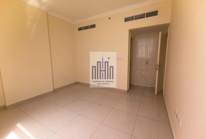 70298240 - صورة العقار 3