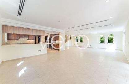 Villa - 4 Bedrooms - 5 Bathrooms for rent in District 3 - Jumeirah Park - Dubai