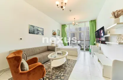 Apartment - Studio - 1 Bathroom for rent in Millennium Binghatti Residences - Business Bay - Dubai