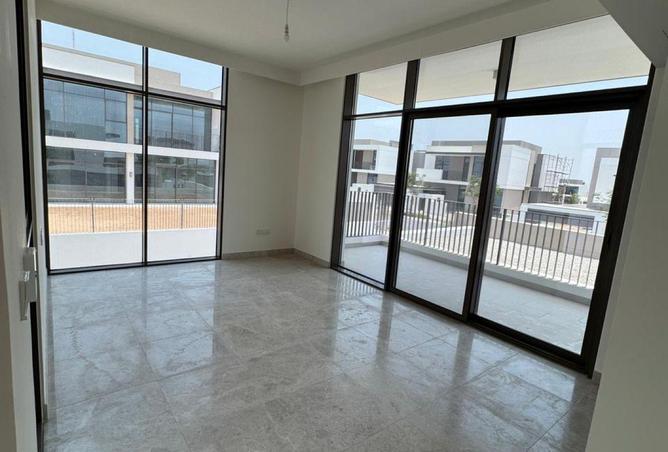 2OxG5w7QiZs - صورة العقار 3