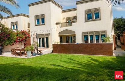 Villa - 3 Bedrooms - 4 Bathrooms for rent in District 5 - Jumeirah Park - Dubai