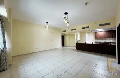 Apartment - Studio - 1 Bathroom for rent in East Heights 4 - Business Bay - Dubai