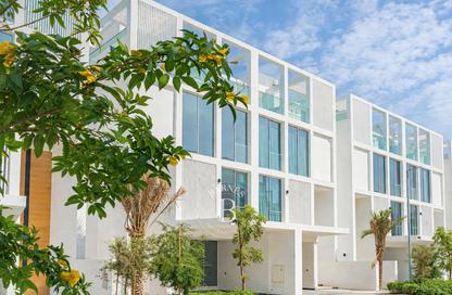 Townhouse - 4 - 5 for rent in Ixora - Al Barari - Dubai