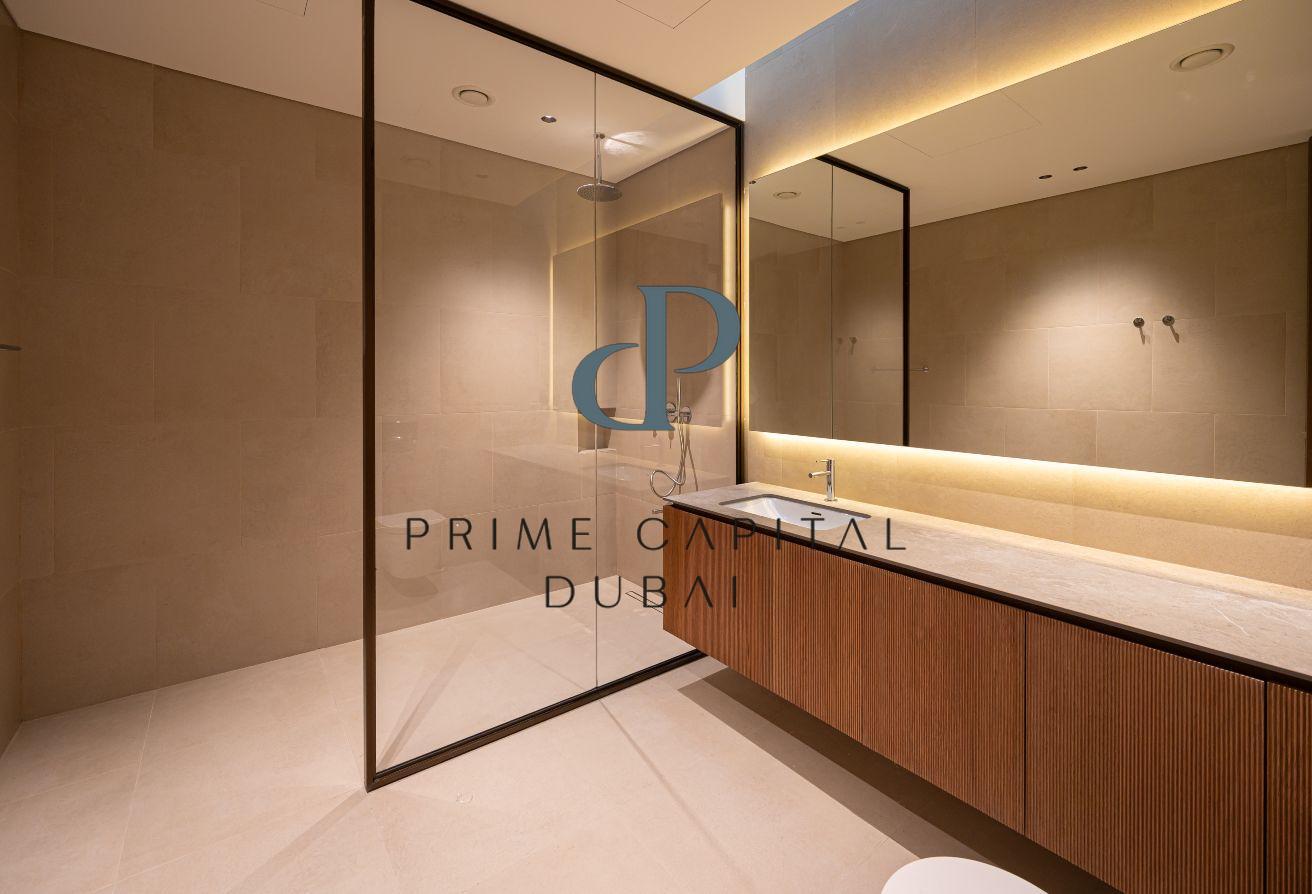Hollywood Hills Living in the Heart of Dubai photo 9