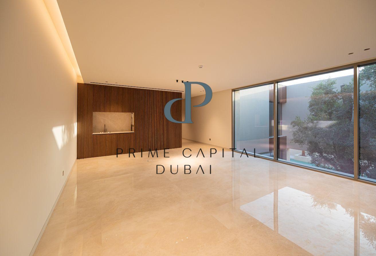 Hollywood Hills Living in the Heart of Dubai photo 5