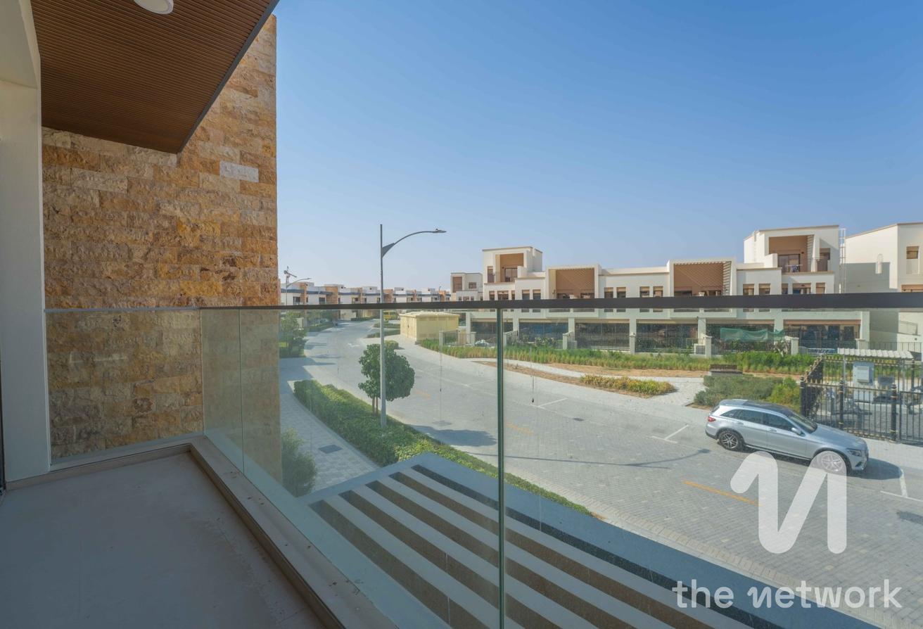 Luxurious 6BR Villa | Prime Lagoon Facing photo 28
