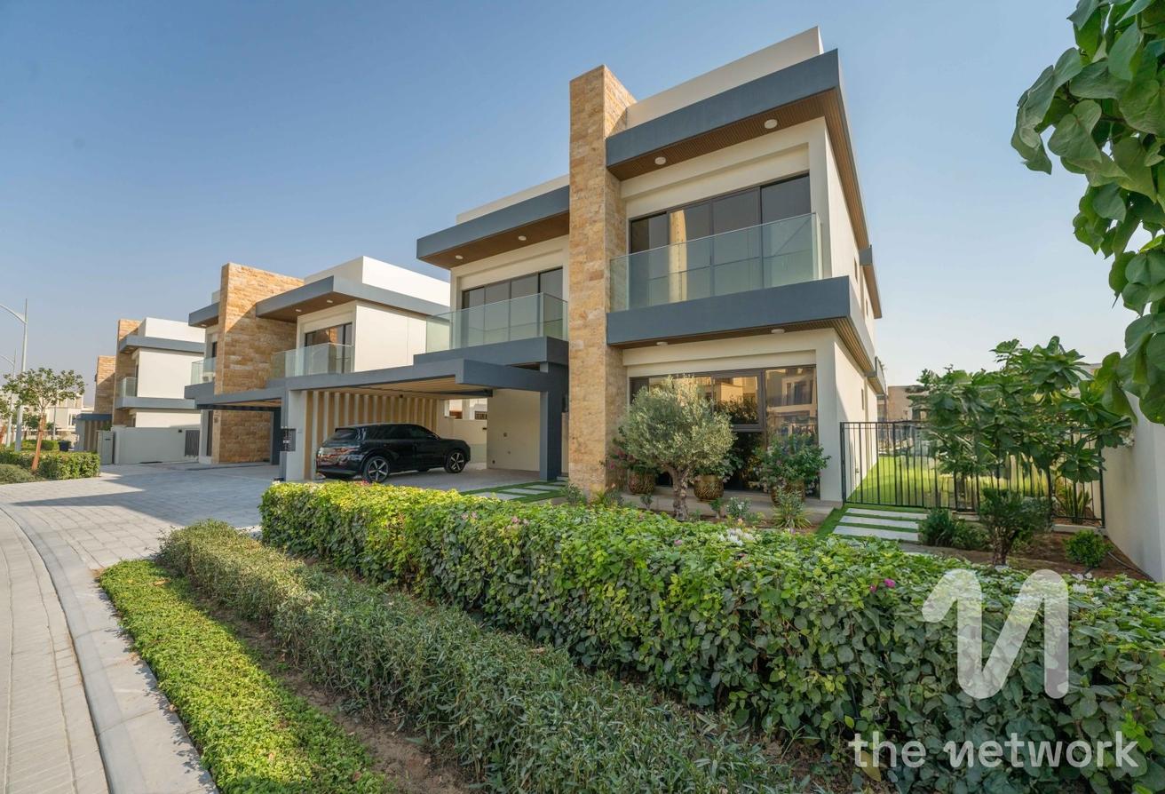 Luxurious 6BR Villa | Prime Lagoon Facing photo 30