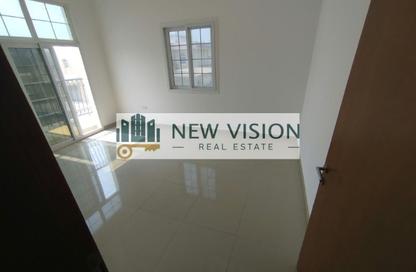 Villa - 4 - 5 for rent in Al Nekhailat - Al Heerah - Sharjah Villa - 4 - 5 for rent in Al Nekhailat - Al Heerah - Sharjah
