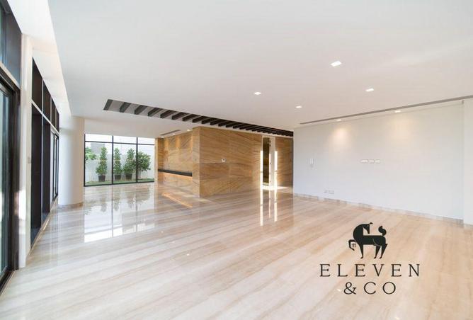 77368139 - Property Image 2