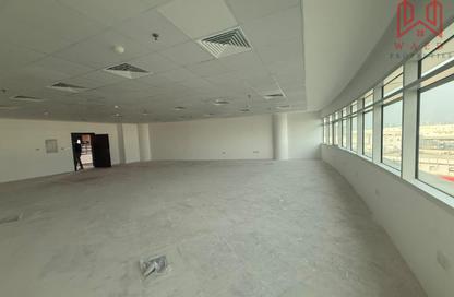 Office Space - Studio - 1 for rent in Al Garhoud business center - Al Garhoud - Dubai