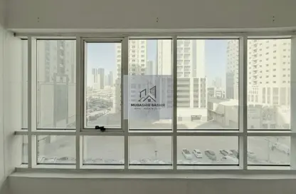 شقة - 2 غرف نوم - 2 حمامات للايجار في شارع التعاون الجديد - التعاون - الشارقة