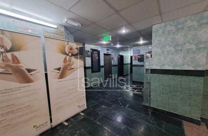 عمارة بالكامل - استوديو للبيع في بناية سوهول - البطينة - الشارقة