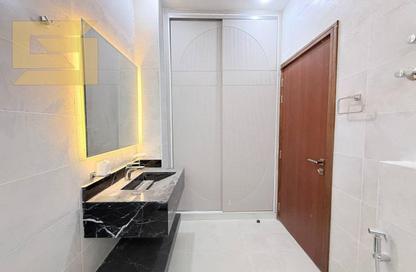 Villa - 5 Bedrooms - 7 Bathrooms for rent in Al Amira Village - Al Yasmeen - Ajman