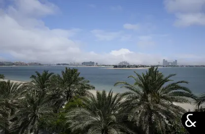 Villa - 5 Bedrooms - 7 Bathrooms for sale in Maurya - Taj Grandeur Residences - The Crescent - Palm Jumeirah - Dubai