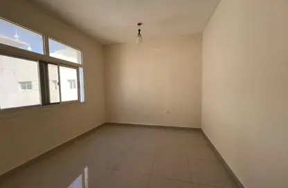 Apartment - 1 Bedroom - 1 Bathroom for rent in Al Qulaya'ah - Al Sharq - Sharjah