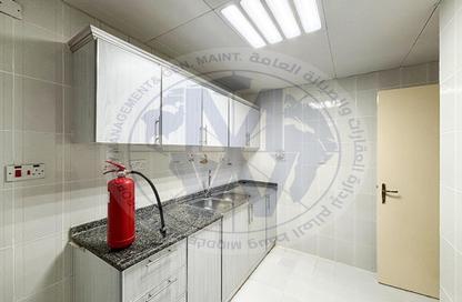 Apartment - 1 Bedroom - 1 Bathroom for rent in Hamdan Street - Abu Dhabi