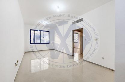 Apartment - 1 Bedroom - 1 Bathroom for rent in Hamdan Street - Abu Dhabi
