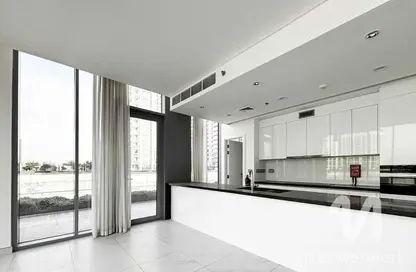 Apartment - 3 Bedrooms - 5 Bathrooms for sale in Residences 6 - District One - Mohammed Bin Rashid City - Dubai