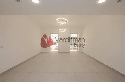 Apartment - Studio - 1 Bathroom for rent in Valoura Residence - Nad Al Sheba 1 - Nad Al Sheba - Dubai Apartment - Studio - 1 Bathroom for rent in Valoura Residence - Nad Al Sheba 1 - Nad Al Sheba - Dubai