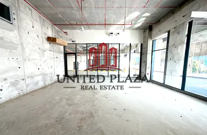 Retail - Studio for rent in Al Rawdah - Abu Dhabi