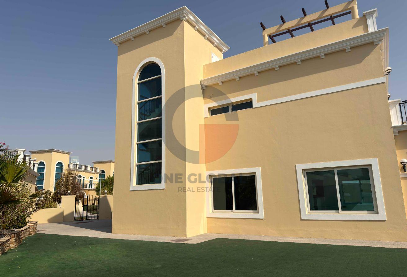 Single Row | Large Plot | Vacant Now photo 11