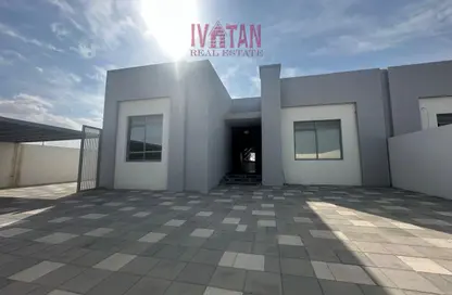 Villa - 3 Bedrooms - 4 Bathrooms for rent in Al Riffa - Ras Al Khaimah