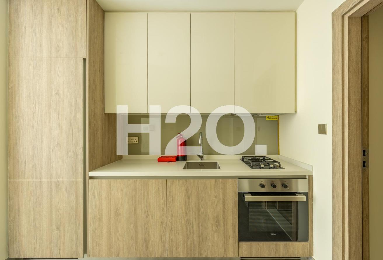 STUNNING STUDIO | SPACIOUS | PRIME LOCATION photo 8