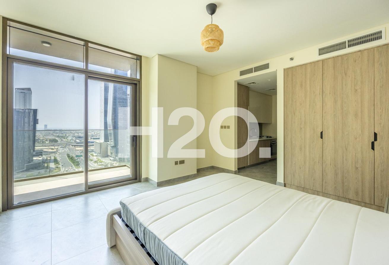 STUNNING STUDIO | SPACIOUS | PRIME LOCATION photo 5