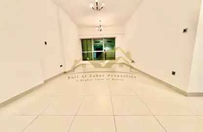 Apartment - 1 Bedroom - 2 Bathrooms for rent in Jumeirah Garden City - Al Satwa - Dubai