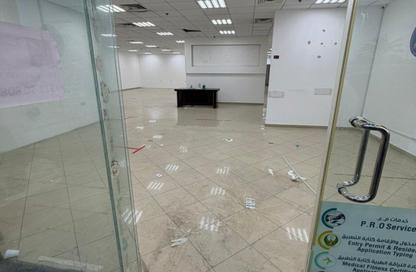 Shop - Studio - 4 Bathrooms for rent in Ajman Corniche Residences - Ajman Corniche Road - Ajman