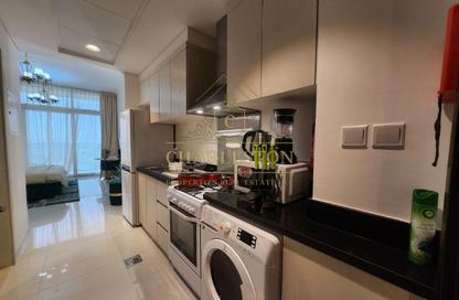 Apartment - Studio - 1 for rent in Carson B - Carson - Damac Hills - Dubai