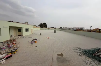 مستودع - استوديو - 1 حمام للايجار في الصجعة - الشارقة