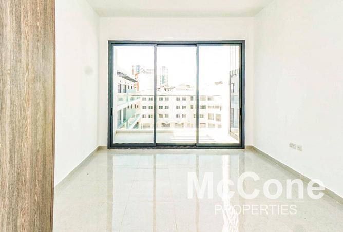 94028657 - Property Image 3