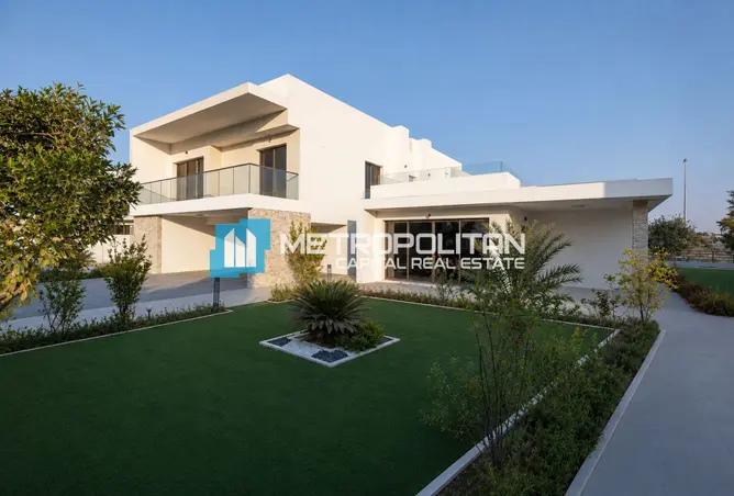 156926410 - Property Image 2