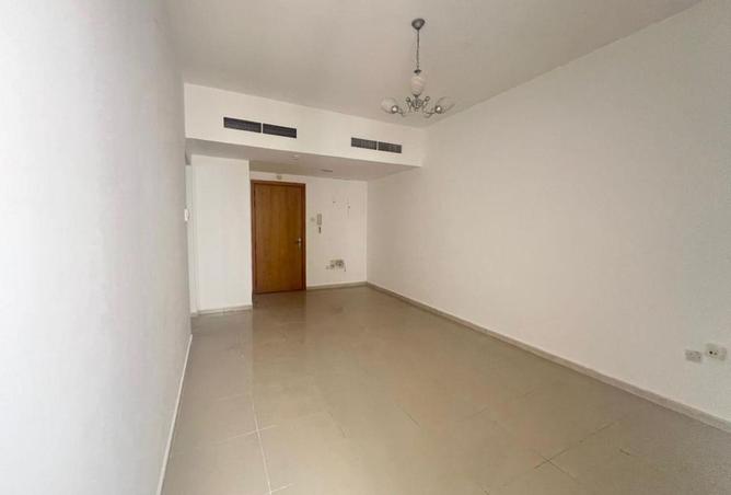 74243839 - صورة العقار 2