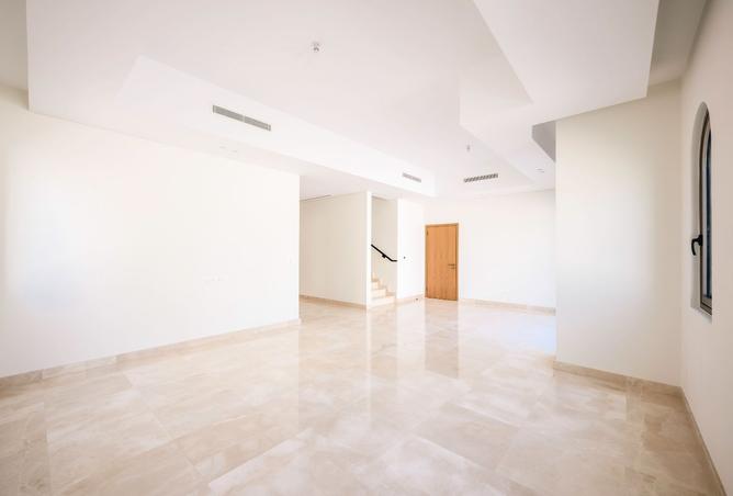 4-bed villa in Toledo · Brand new — photo 4