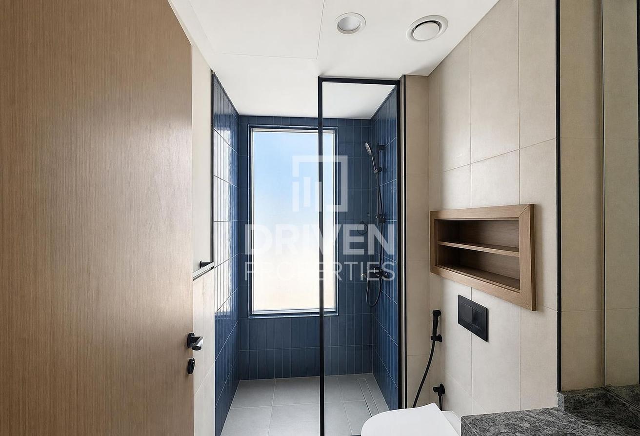 Brand New | Well Maintained | Flexible Cheques photo 19
