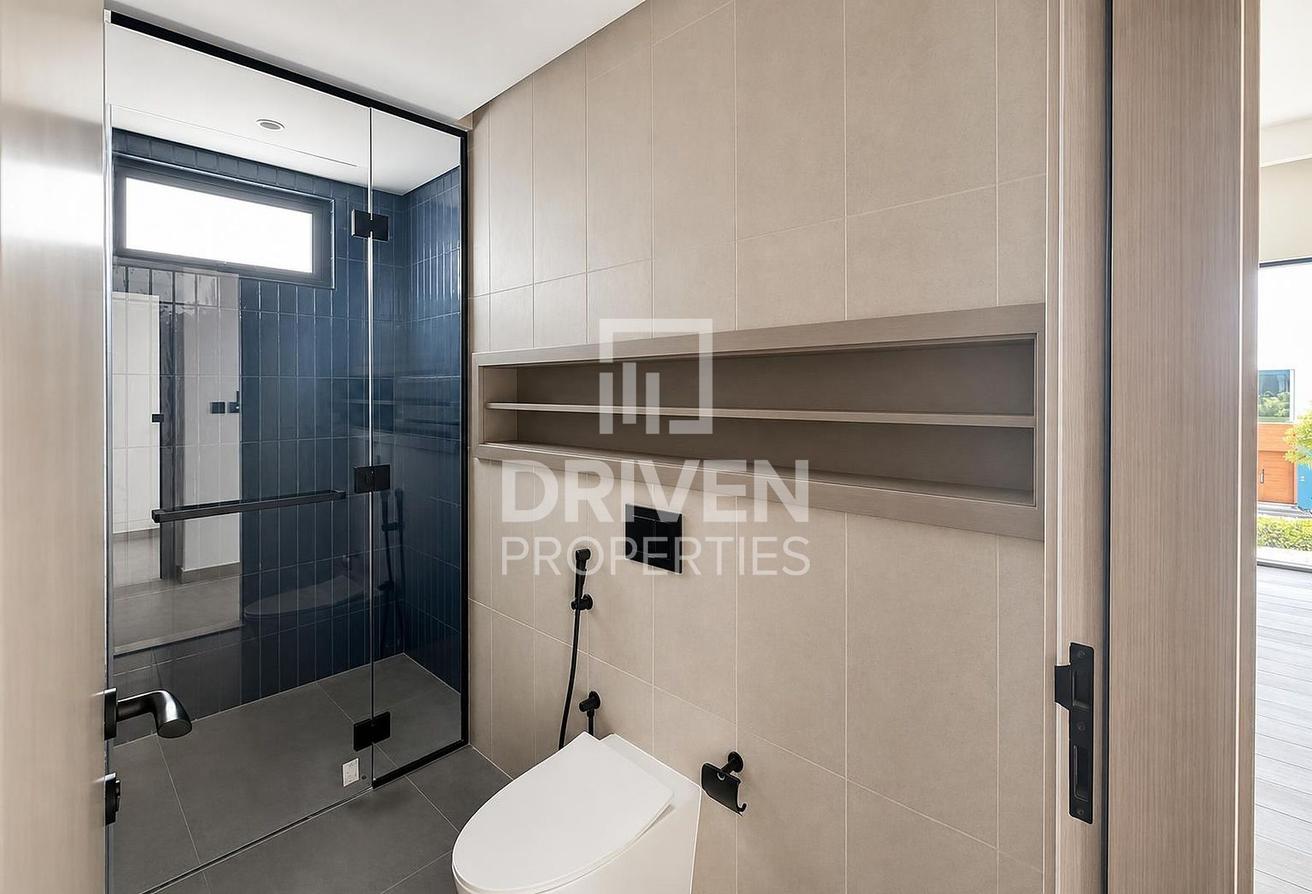 Brand New | Well Maintained | Flexible Cheques photo 22