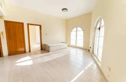 شقة - غرفة نوم - 2 حمامات للبيع في المبنى 206 - طراز مغولي - ديسكفري جاردنز - دبي