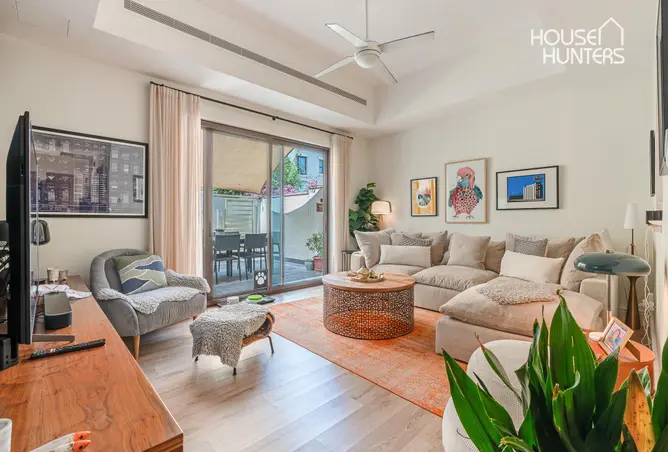147789610 - Property Image 2