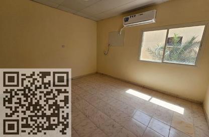 Labor Camp - Studio - 7+ Bathrooms for rent in Ali Mousa Building - Al Sajaa Industrial - Al Sajaa - Sharjah